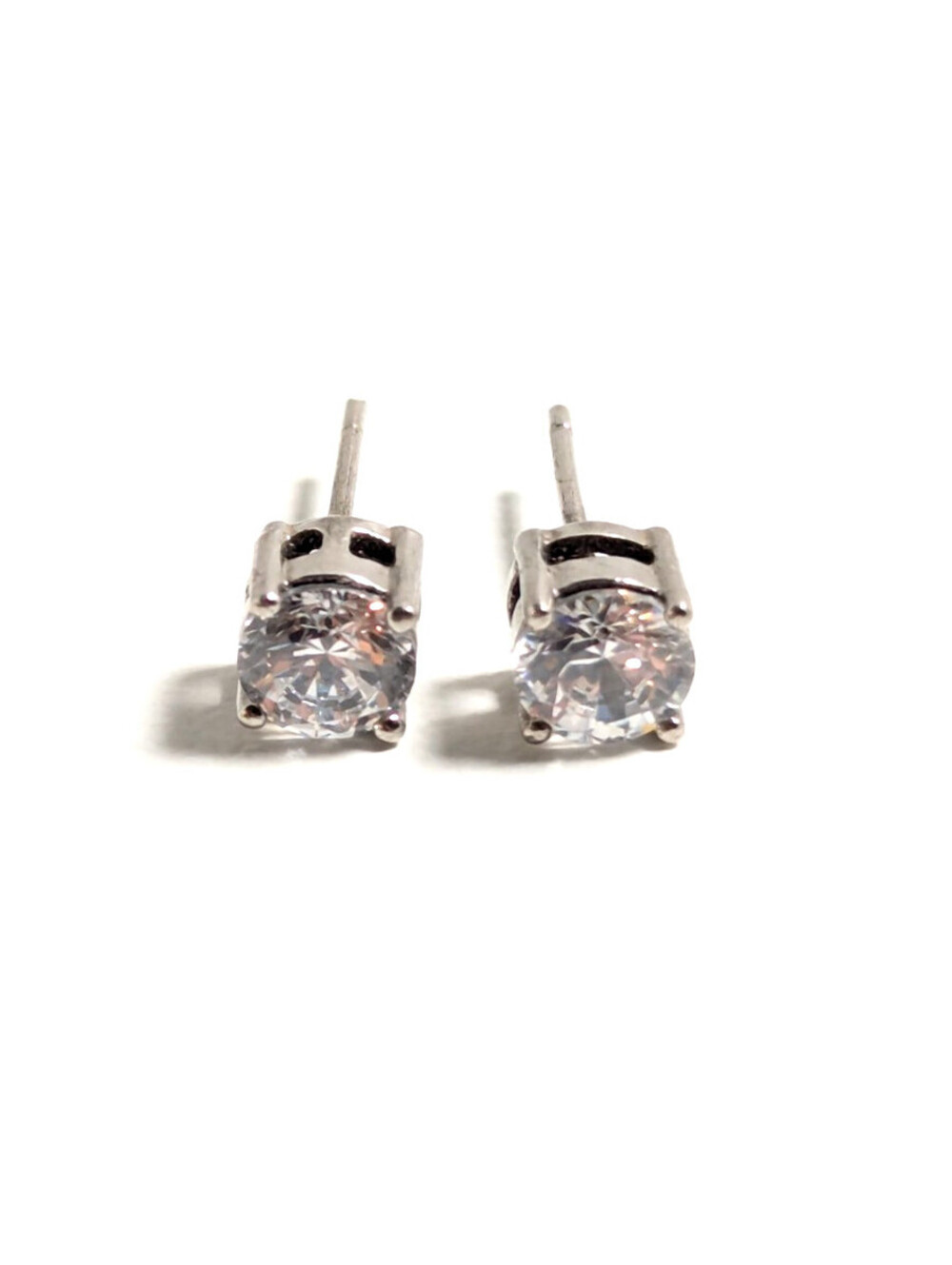 Elegant Sterling Silver 925 Clear Stone 6mm Round Prong Stud Earrings 1.11g